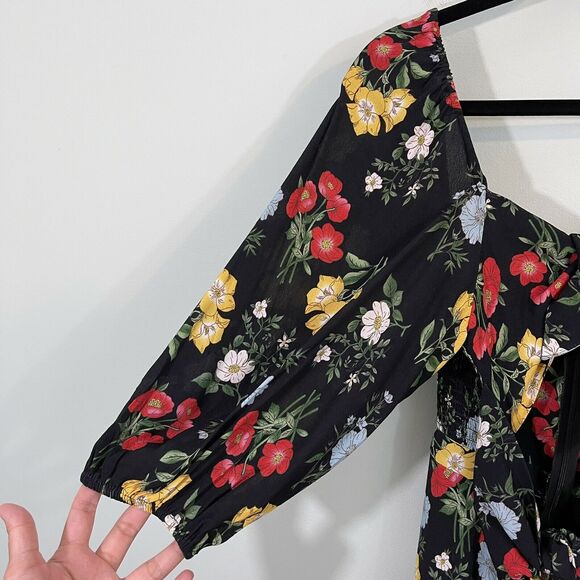 Yumi Kim Fiesta Floral Lady Boss Romper Size L - Picture 4 of 9